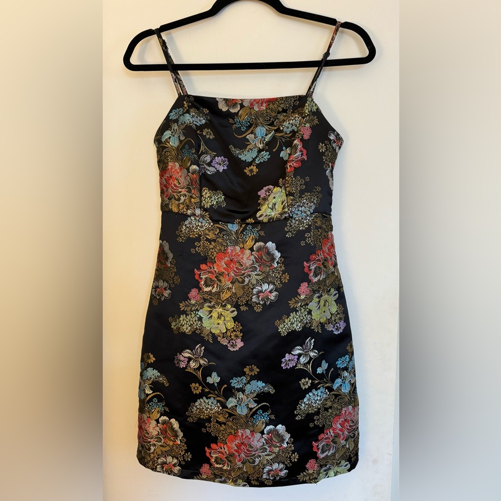 Black floral mini dress. New Look brand. Size 6